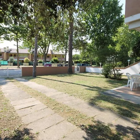 Charmantes Ferienhaus In Mit Grossem Garten Feriehus