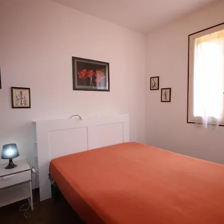 Charmantes Ferienhaus In Mit Grossem Garten Lido delle Nazioni
